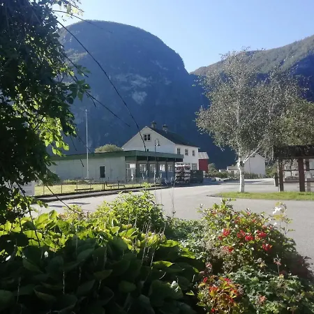 Eidfjord Adventure Hotel Ovre Eidfjord Resort