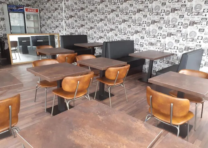 Adventure & New Semesteranläggning (resort) *